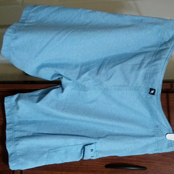 Ripcurl Board shorts - Picture 2 of 3